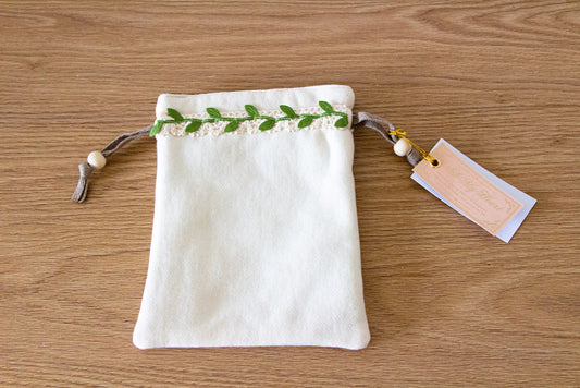 ハギレで作った巾着(緑)